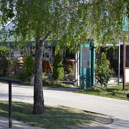 Bed & Breakfast Soskuti Lovas Elmenypark Es Panzio *
